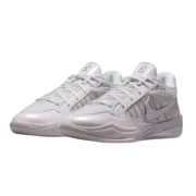 ⁦Nike Sabrina 4 Summit White/Mtlc Silver⁩ – תמונה ⁦3⁩